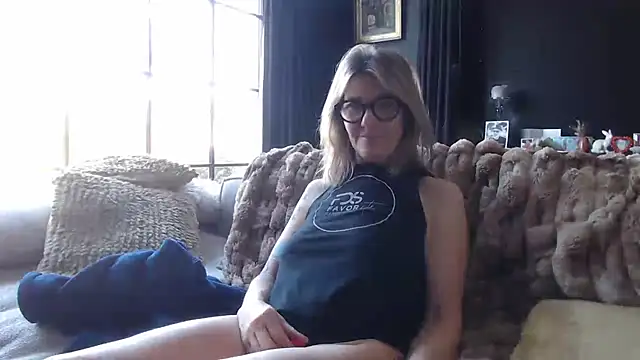 godinflower online show from March 30, 9:00 am