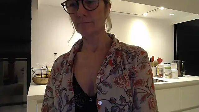 godinflower online show from October 30, 6:05 pm