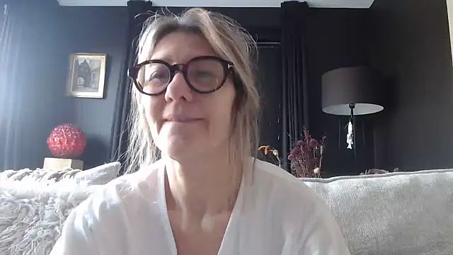 godinflower online show from April 4, 8:32 am