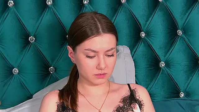 AliceMoreno online show from February 10, 4:08 am