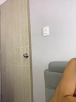 AmmyJones  online show from October 3, 7:37 pm
