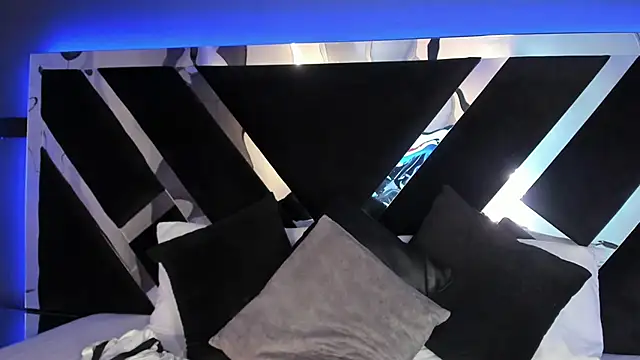 AmmyJones  online show from December 17, 10:26 pm