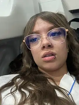 AmmyJones  online show from February 11, 5:35 pm