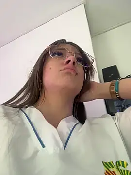 AmmyJones  online show from February 12, 5:34 pm