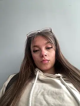 AmmyJones  online show from February 14, 7:03 pm