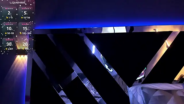 AmmyJones  online show from September 10, 7:35 pm