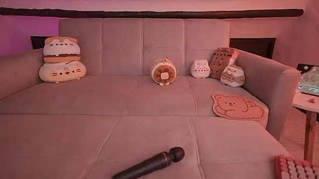 -SofiaCastillo- online show from March 28, 10:44 pm