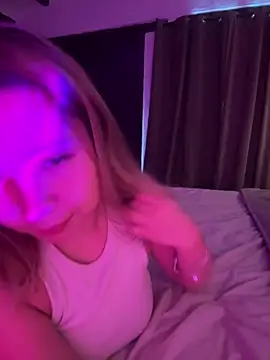 -SofiaCastillo- online show from March 19, 4:18 pm