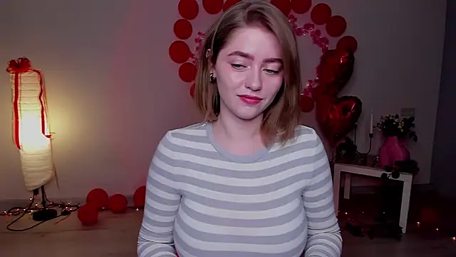 AidaPerry online show from March 2, 5:41 pm