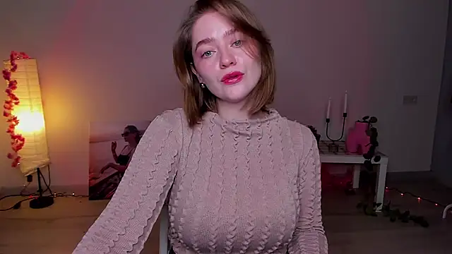 AidaPerry online show from February 6, 4:14 pm