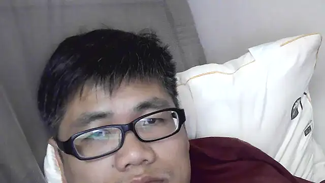 Snapshot of findagirlfriend chatting on March 6, 8:37 pm findagirlfriend online show from March 6, 8:37 pm