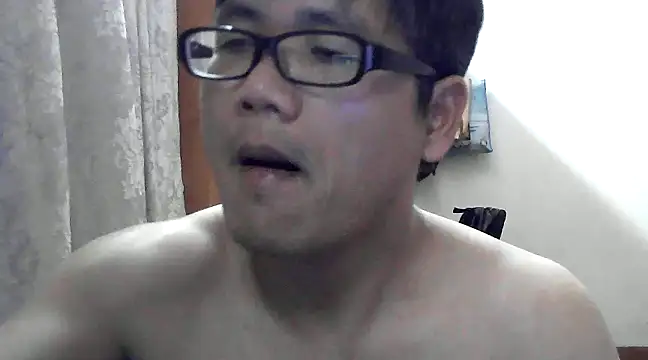 Snapshot of findagirlfriend chatting on January 29, 11:51 am findagirlfriend online show from January 29, 11:51 am