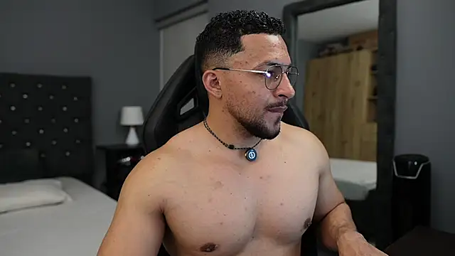 Martin Logan online show from April 10, 1:12 am