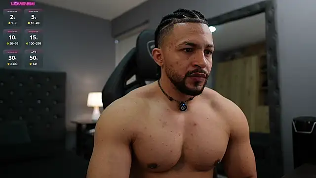 Snapshot of Martin_Logan chatting on November 23, 1:10 pm Martin Logan online show from November 23, 1:10 pm