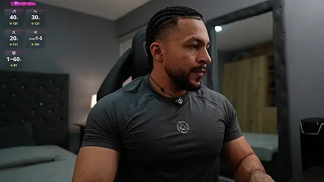 Snapshot of Martin_Logan chatting on November 7, 11:08 pm Martin Logan online show from November 7, 11:08 pm