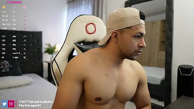 Snapshot of Martin_Logan chatting on March 16, 12:22 pm Martin Logan online show from March 16, 12:22 pm