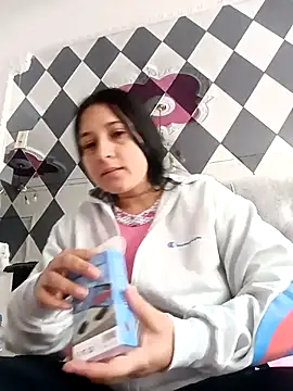 Juanamd1 online show from February 25, 12:27 pm