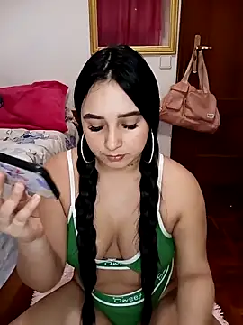 Snapshot of Juanamd1 chatting on February 25, 8:14 am Juanamd1 online show from February 25, 8:14 am