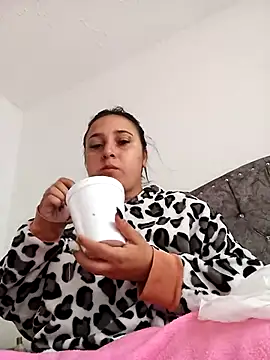 Snapshot of Juanamd1 chatting on November 14, 1:15 pm Juanamd1 online show from November 14, 1:15 pm