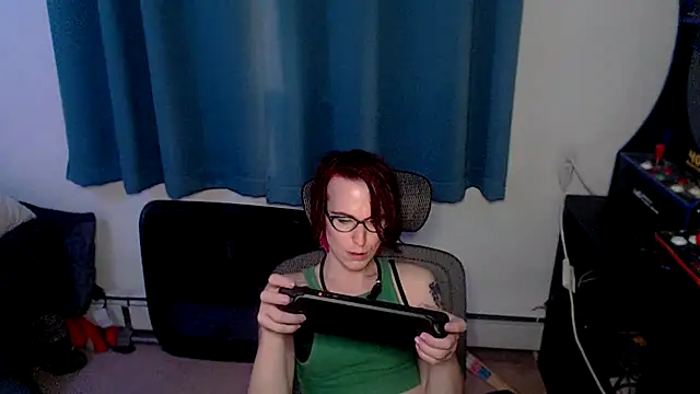 Snapshot of RyffBurnz chatting on November 26, 5:07 am RyffBurnz online show from November 26, 5:07 am