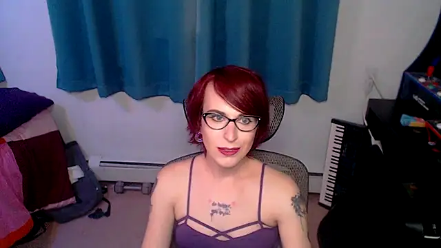 Snapshot of RyffBurnz chatting on November 3, 3:01 am RyffBurnz online show from November 3, 3:01 am