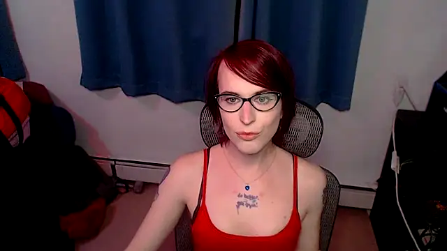 Snapshot of RyffBurnz chatting on December 5, 4:00 am RyffBurnz online show from December 5, 4:00 am