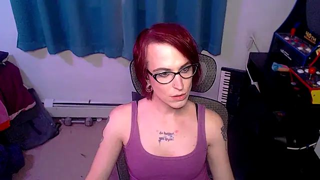 Snapshot of RyffBurnz chatting on November 4, 1:20 am RyffBurnz online show from November 4, 1:20 am