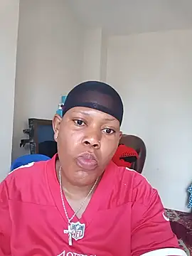 Snapshot of Broan_me chatting on June 7, 5:12 am Broan me online show from June 7, 5:12 am