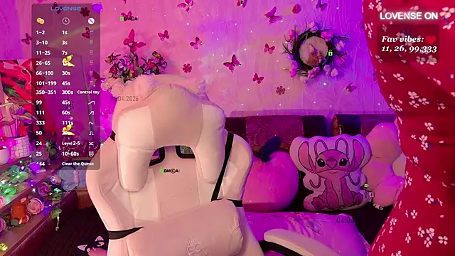 Miss SweetPeach online show from April 5, 7:42 pm