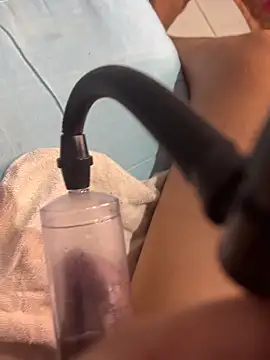 Snapshot of king_cum_ chatting on November 27, 12:33 am king cum online show from November 27, 12:33 am