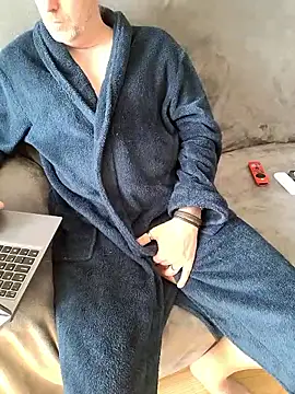 JulianJ50 online show from April 2, 12:12 pm