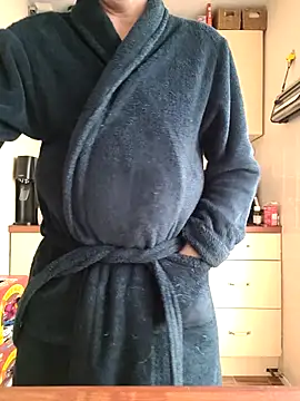 JulianJ50 online show from February 3, 3:50 pm