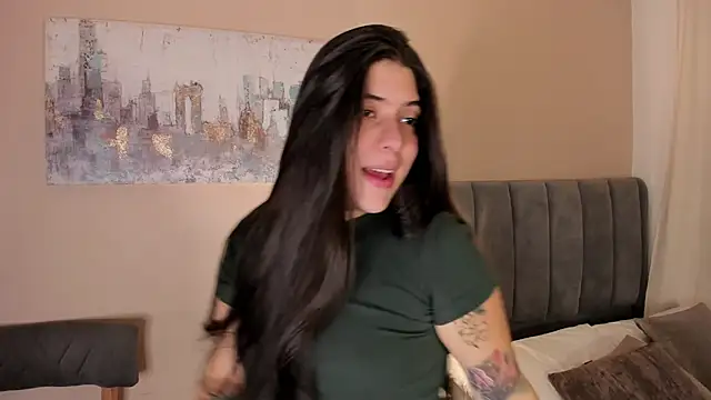 dakotaa   online show from November 1, 8:25 pm