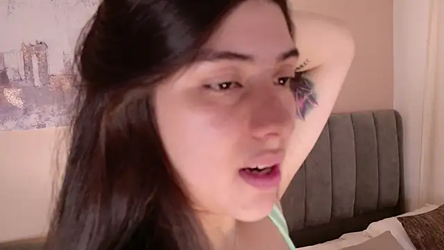 dakotaa   online show from February 11, 7:14 pm