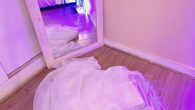 dakotaa   online show from March 6, 7:42 pm