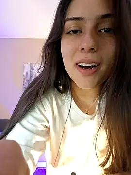 dakotaa   online show from April 9, 6:47 pm