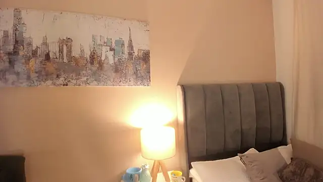 dakotaa   online show from November 11, 8:25 pm