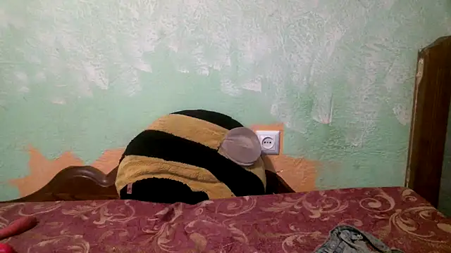 Snapshot of DennisXCaroll chatting on November 23, 8:35 am DennisXCaroll online show from November 23, 8:35 am