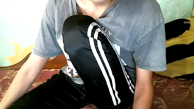 DennisXCaroll online show from December 16, 7:45 am