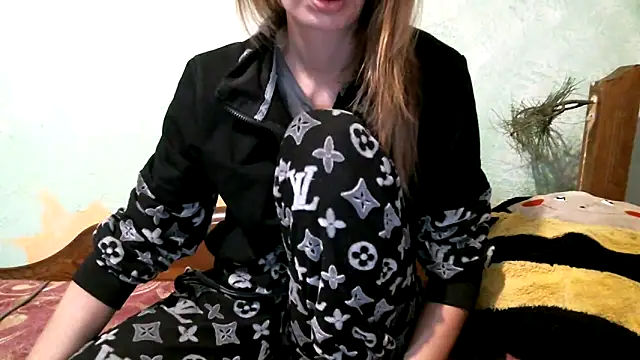 DennisXCaroll online show from December 5, 5:39 am