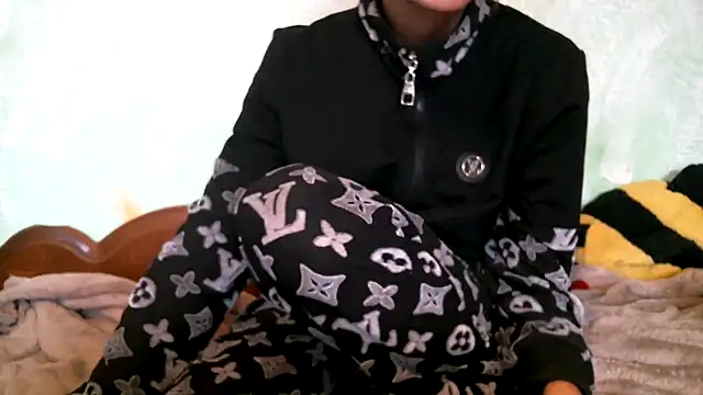 DennisXCaroll online show from October 4, 6:48 am