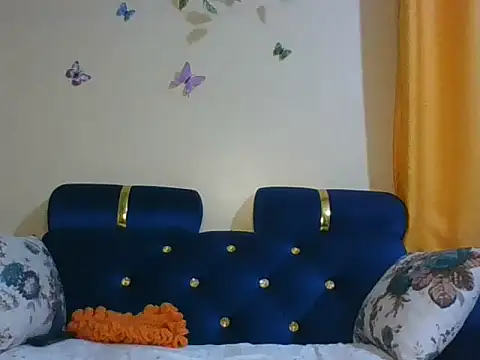 Snapshot of Bigass_mee_ chatting on October 17, 7:48 pm Bigass mee online show from October 17, 7:48 pm