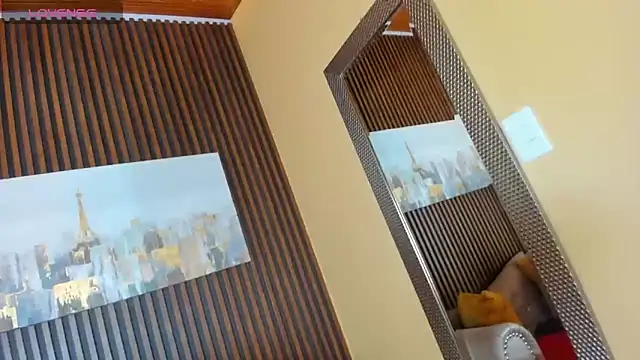 Nahiajhonson  online show from September 9, 12:47 pm