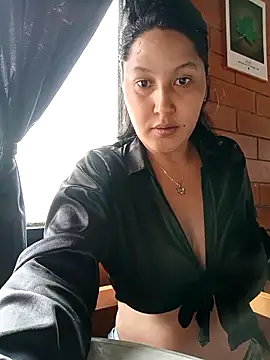 SamaraJay1 online show from December 21, 5:14 pm