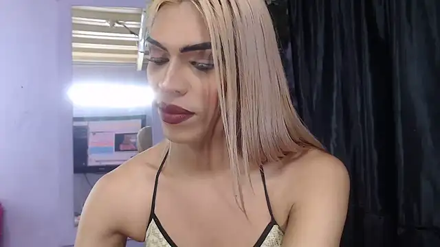 Snapshot of MARGOTFERRER chatting on June 30, 6:13 am MARGOTFERRER online show from June 30, 6:13 am