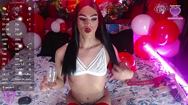 Snapshot of MARGOTFERRER chatting on February 15, 3:31 am MARGOTFERRER online show from February 15, 3:31 am