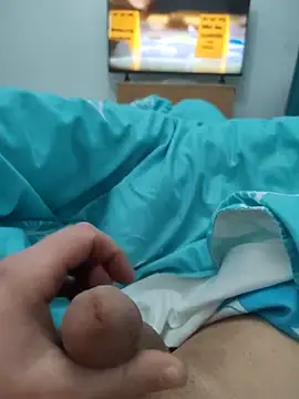 Snapshot of Viking1987SSS chatting on December 16, 7:18 pm Viking1987SSS online show from December 16, 7:18 pm