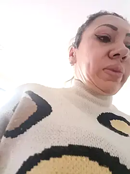 coral smitth online show from April 14, 7:08 pm