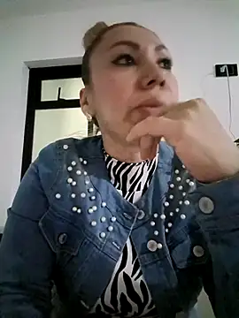 coral smitth online show from October 30, 9:11 pm