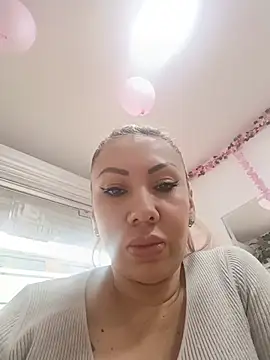 coral smitth online show from May 28, 10:04 pm